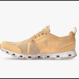 On Cloud OC Terry running shoes - like new